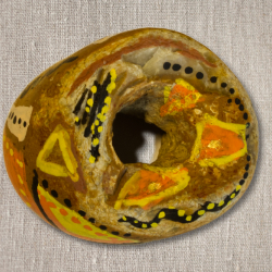 003 250